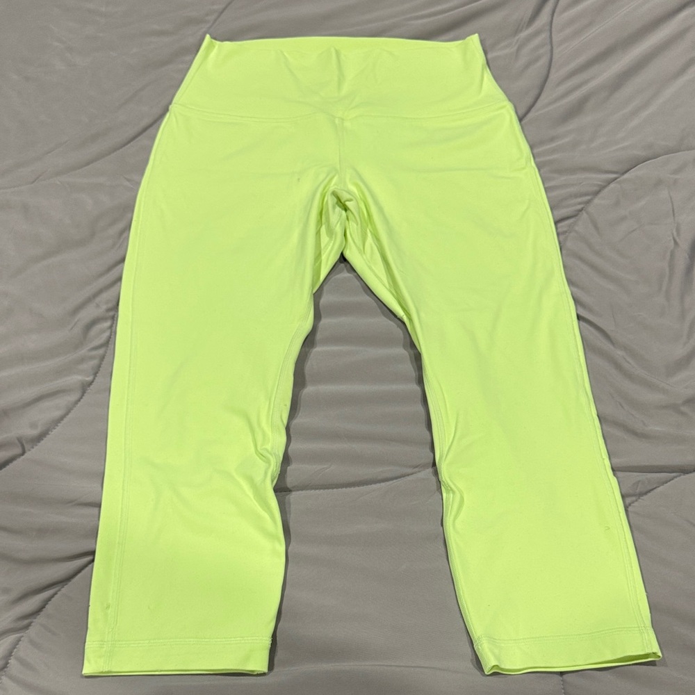 Lululemon Women’s Neon Yellow Active Capris